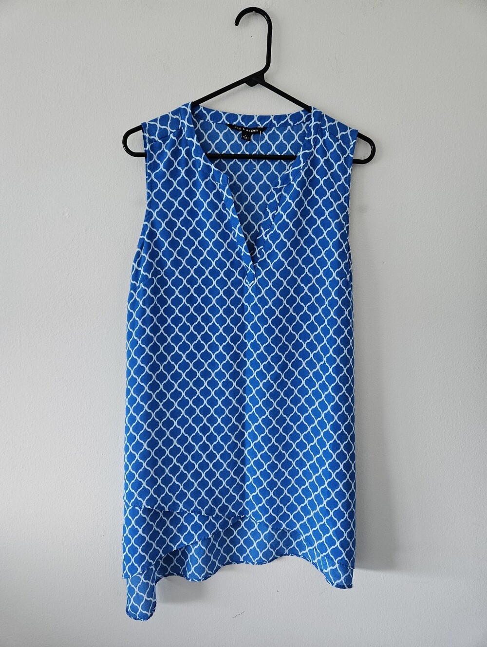 💙Blue Sleeveless Geometric Print sleveless blouse size large💙